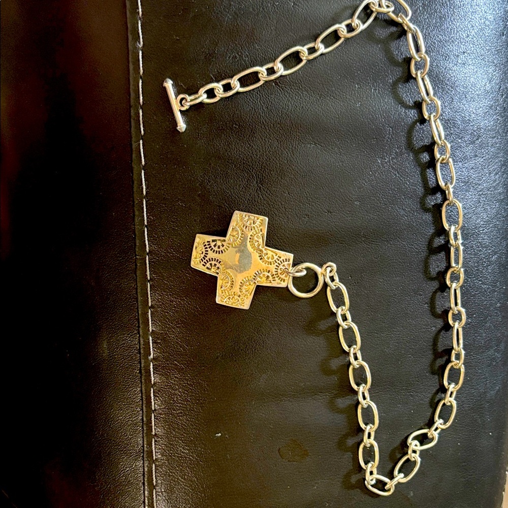 Elegant Silver Cross Pendant Necklace
Original cost $350 on Silpada website - Picture 2 of 8